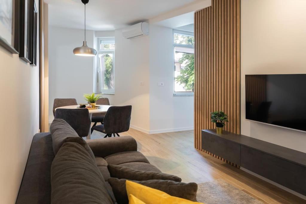 Апартаменты Flat4Us#Cozy#Freeparking#5People Загреб Экстерьер фото